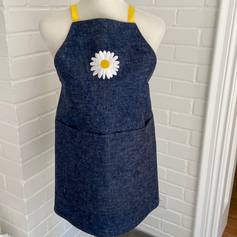 Classic Denim Blue Jean Summer Daisy Kitchen Craft Gardening Apron With Pocket